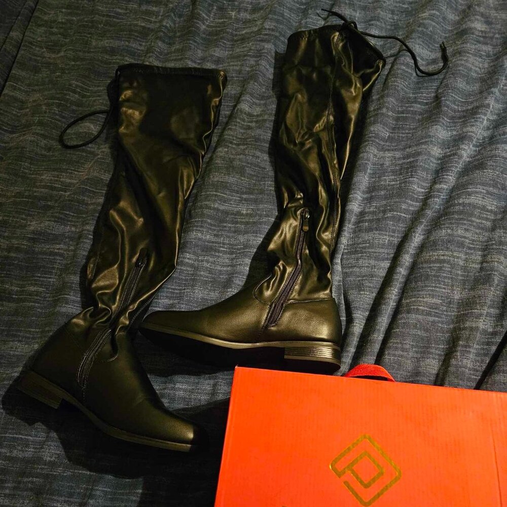 DREAM PAIRS Women's Overide Black Thigh High Over The Knee Flat Boot size 8